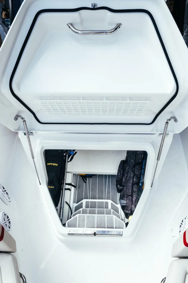 Slide: The Image of Wellcraft 28 T-Top 2026 - 6109949
