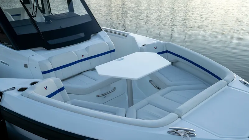 Slide: The Image of Wellcraft 28 Explorer 2026 - 6116743