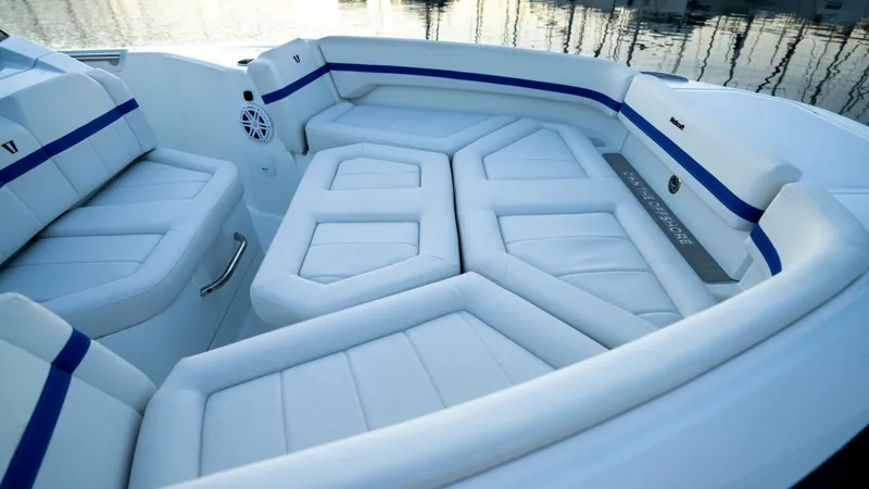 Slide: The Image of Wellcraft 28 Explorer 2026 - 6116734