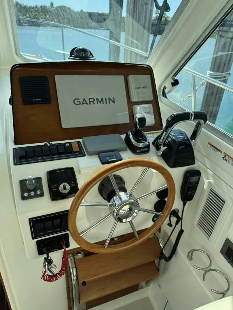 Slide: The Image of Back Cove 34O 2020 - 5853288