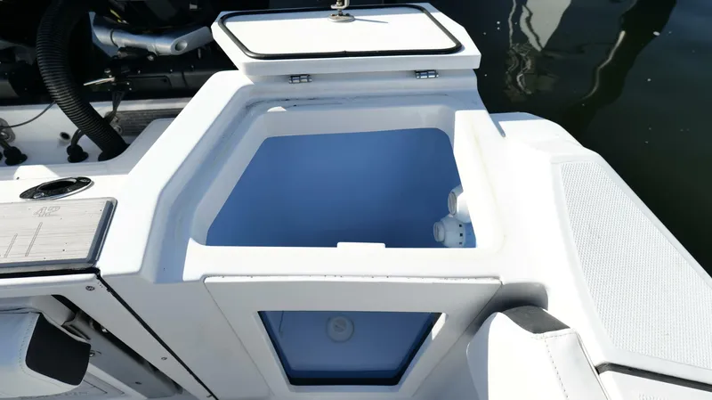 Slide: The Image of Cockpit Livewell - 5853182