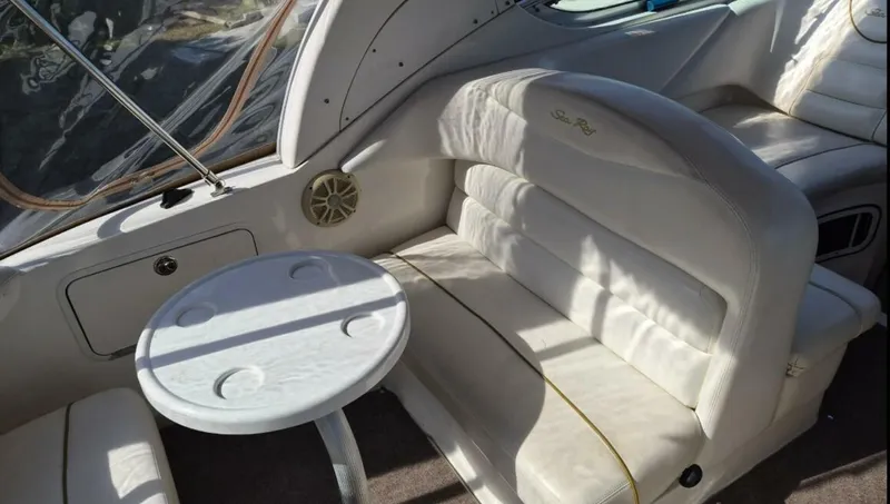 Slide: The Image of Sea Ray 31 2001 - 5853408