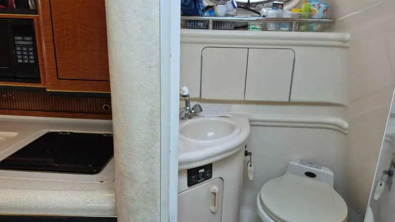 Slide: The Image of Sea Ray 31 2001 - 5853417