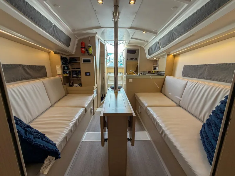 Slide: The Image of Beneteau 30.1 2021 - 5863438