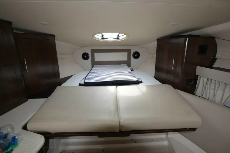 Slide: The Image of Regal 33 2018 - 5859673