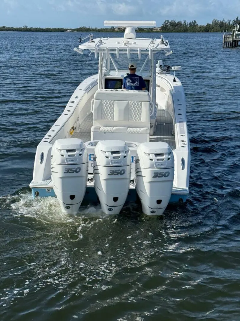 Slide: The Image of 2021 Invincible 36 - 5854036