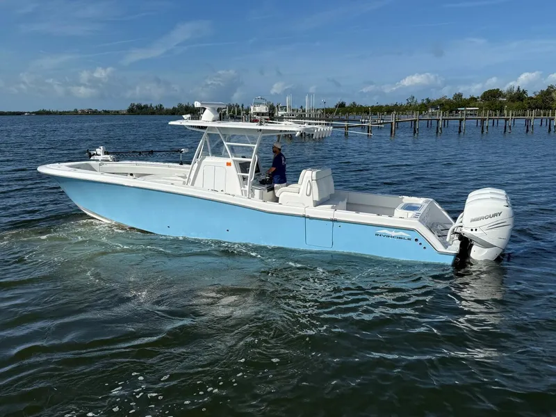 Slide: The Image of 2021 Invincible 36 - 5854038