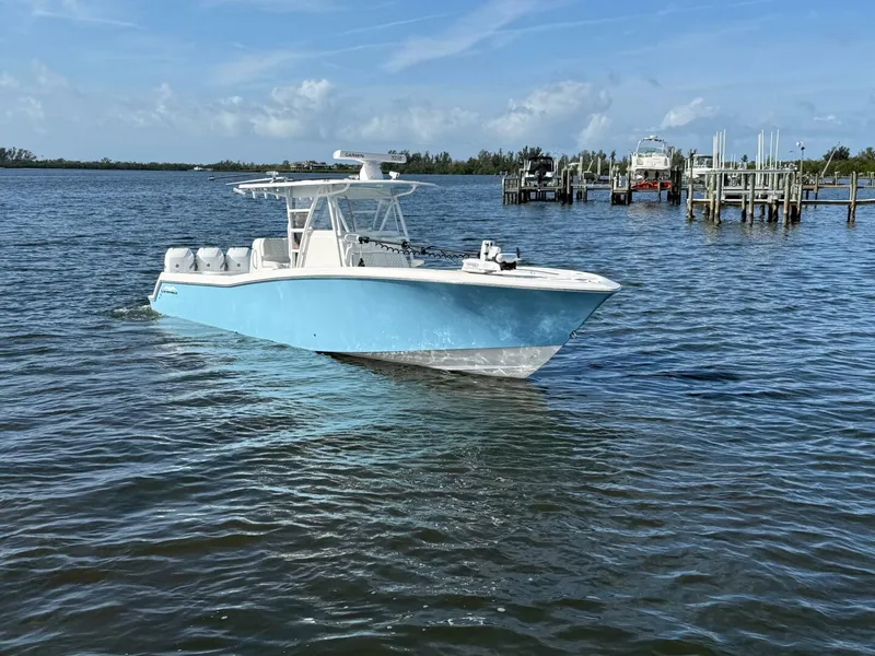 Slide: The Image of 2021 Invincible 36 - 5854025