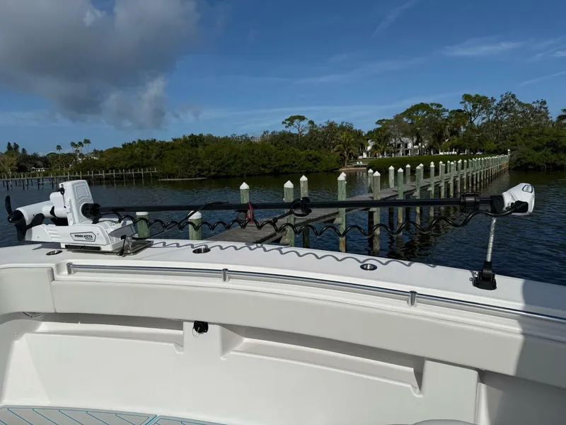 Slide: The Image of 2021 Invincible 36 - 5854030