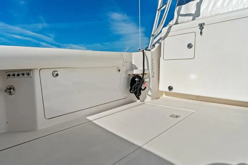 Slide: The Image of 2005 40 Cabo Express - Miss B Halvin - 5854219