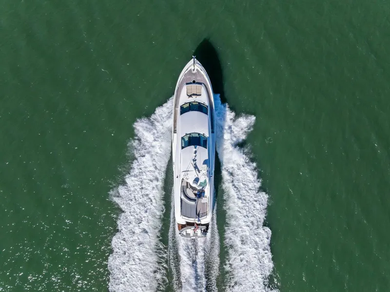 Slide: The Image of 2005 Lazzara Yachts 80 'Summerwind' - Profile - 5856217