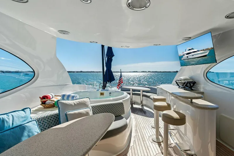 Slide: The Image of 2005 Lazzara Yachts 80 'Summerwind' - Skybridge - 5856272