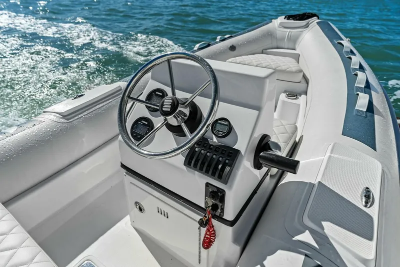 Slide: The Image of 2005 Lazzara Yachts 80 'Summerwind' - Tender - 5856291