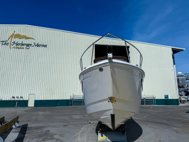 Slide: The Image of Regal 26 Express 2020 - 5871480