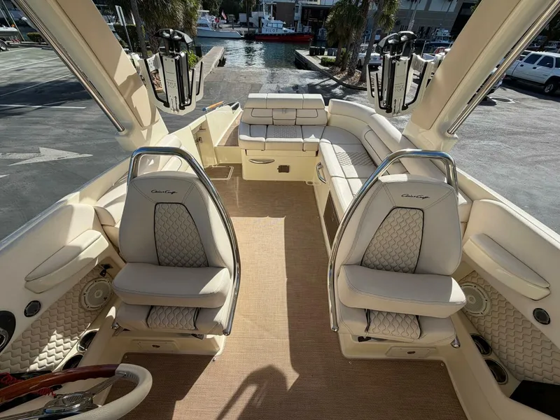 Slide: The Image of Chris-Craft 28 Launch GT 2023 - 5870096