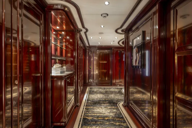 Slide: The Image of Entry Hallway to Owner Suite - 5982844