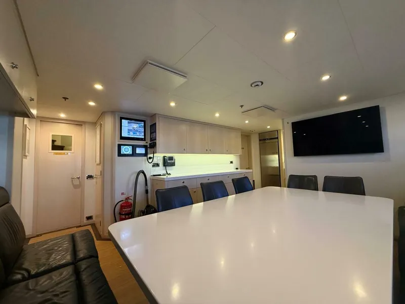 Slide: The Image of Crew Mess - 5982875