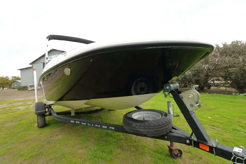 Slide: The Image of Bayliner Element E16 2019 - 5854869