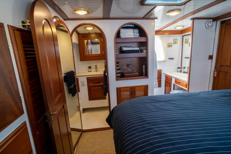 Slide: The Image of Atlantic Duffy 48 1994 - 5854957