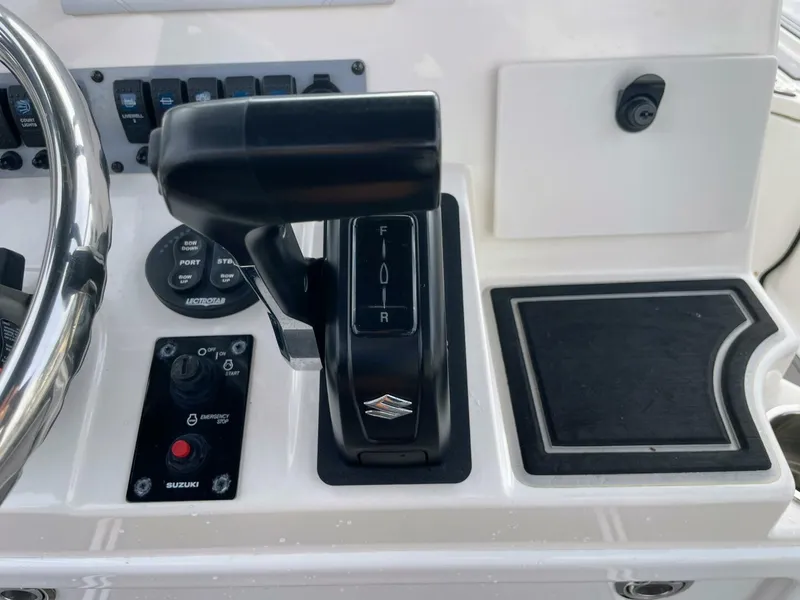 Slide: The Image of Sea Born FX22 2019 - 5855120