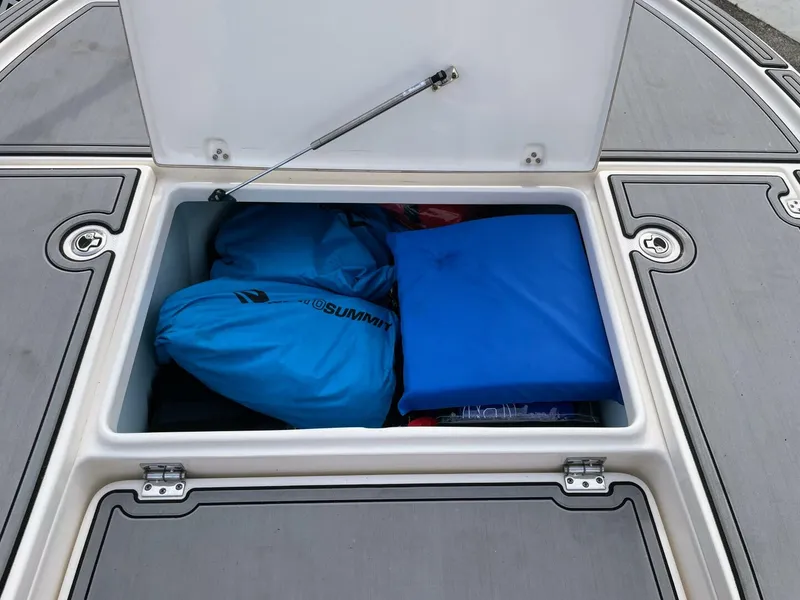 Slide: The Image of Sea Born FX22 2019 - 5855143