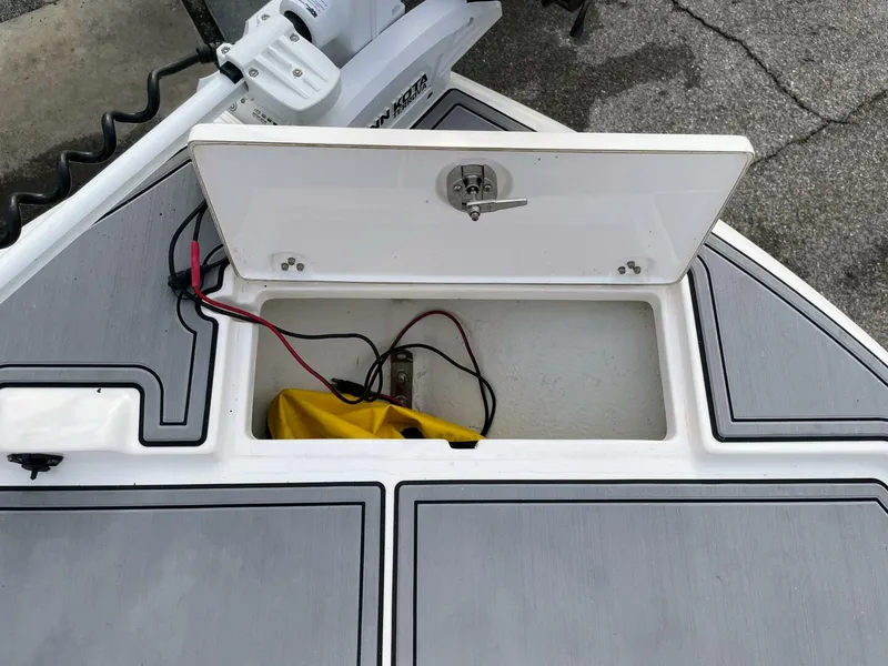 Slide: The Image of Sea Born FX22 2019 - 5855146