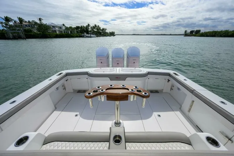 Slide: The Image of Valhalla 46 - Cockpit & Engines 2022 Valhalla 46 Center Console - 5855445