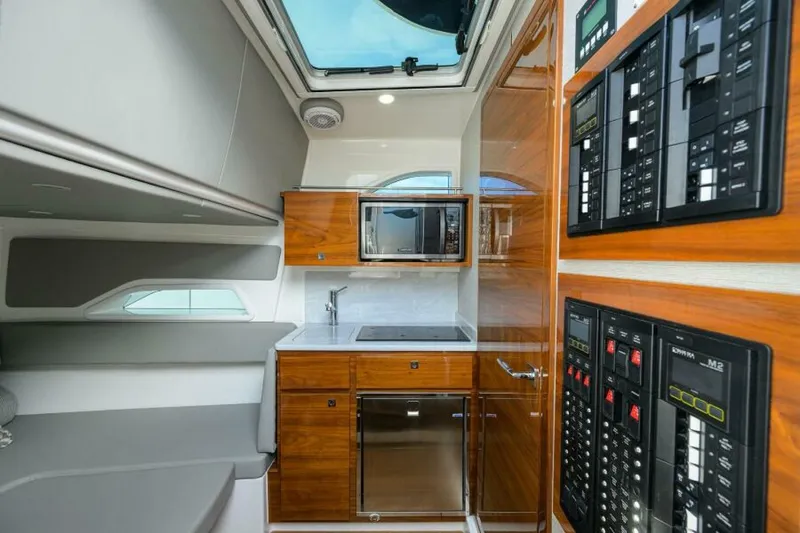 Slide: The Image of Valhalla 46 - Control Panel & Galley 2022 Valhalla 46 Center Console - 5855431