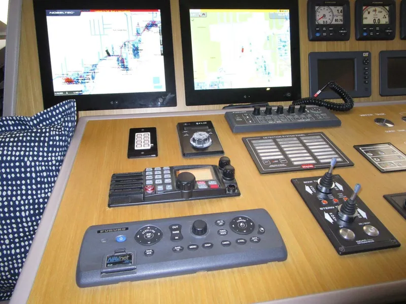 Slide: The Image of Lower Helm Detail Port - 5861720