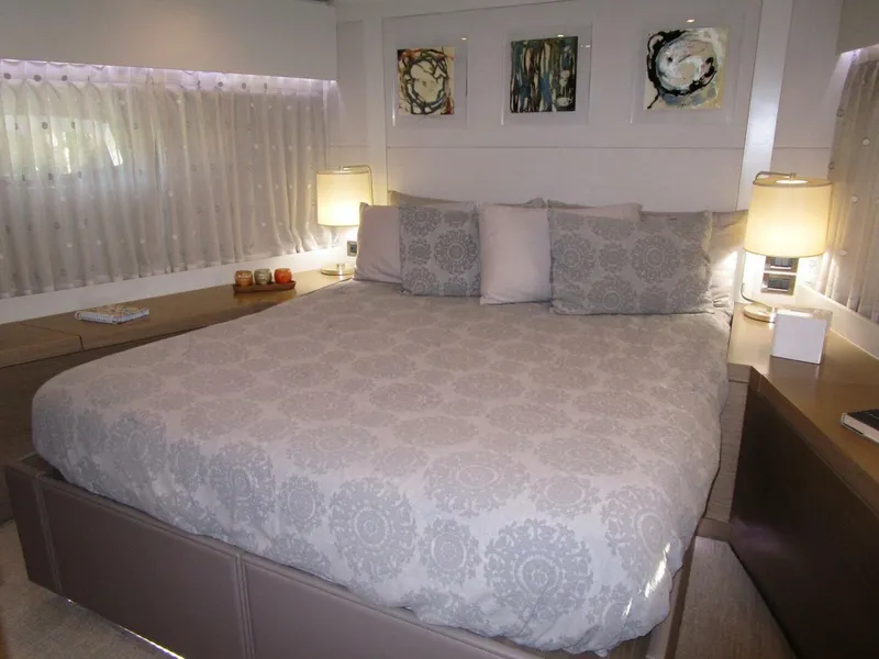 Slide: The Image of Bow VIP - 5861726