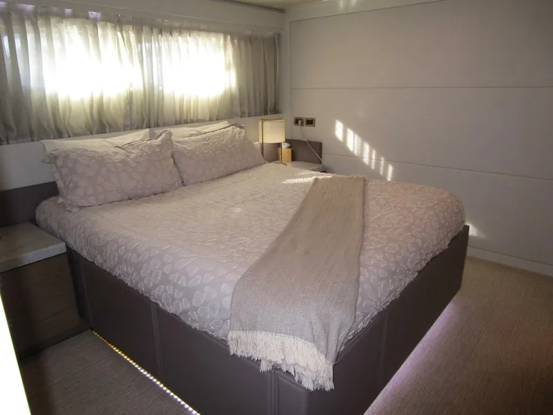 Slide: The Image of Starboard VIP Looking Aft - 5861730