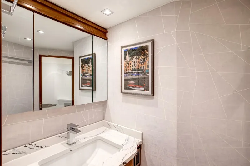 Slide: The Image of Viking 68 Convertible 2024 - 5855932