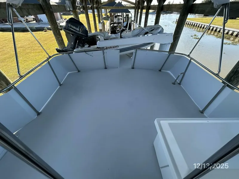 Slide: The Image of 60' Jefferson flybridge aft2 - 5856606