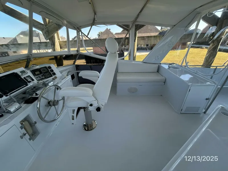 Slide: The Image of 60' Jefferson flybridge starboard - 5856616