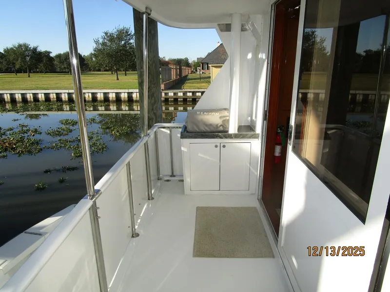 Slide: The Image of 60' Jefferson aftdeck port - 5856587