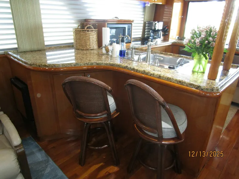 Slide: The Image of 60' Jefferson salon-galley counter-seating - 5856690