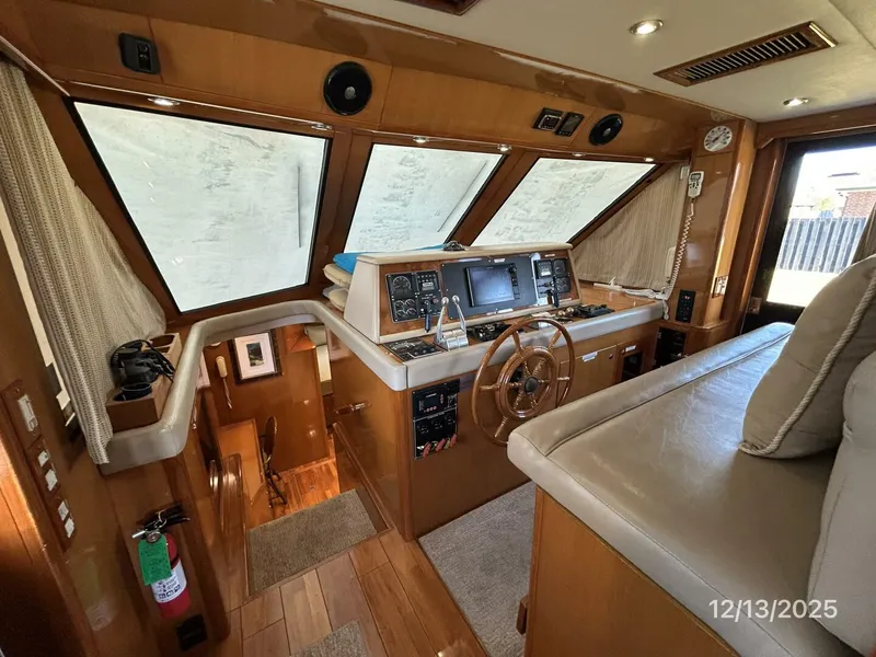 Slide: The Image of 60' Jefferson pilothouse forward - 5856661