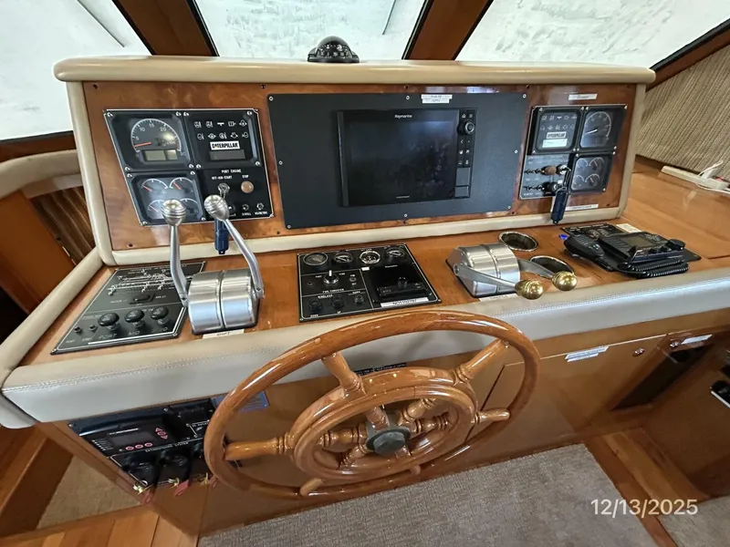 Slide: The Image of 60' Jefferson pilothouse helm3 - 5856665