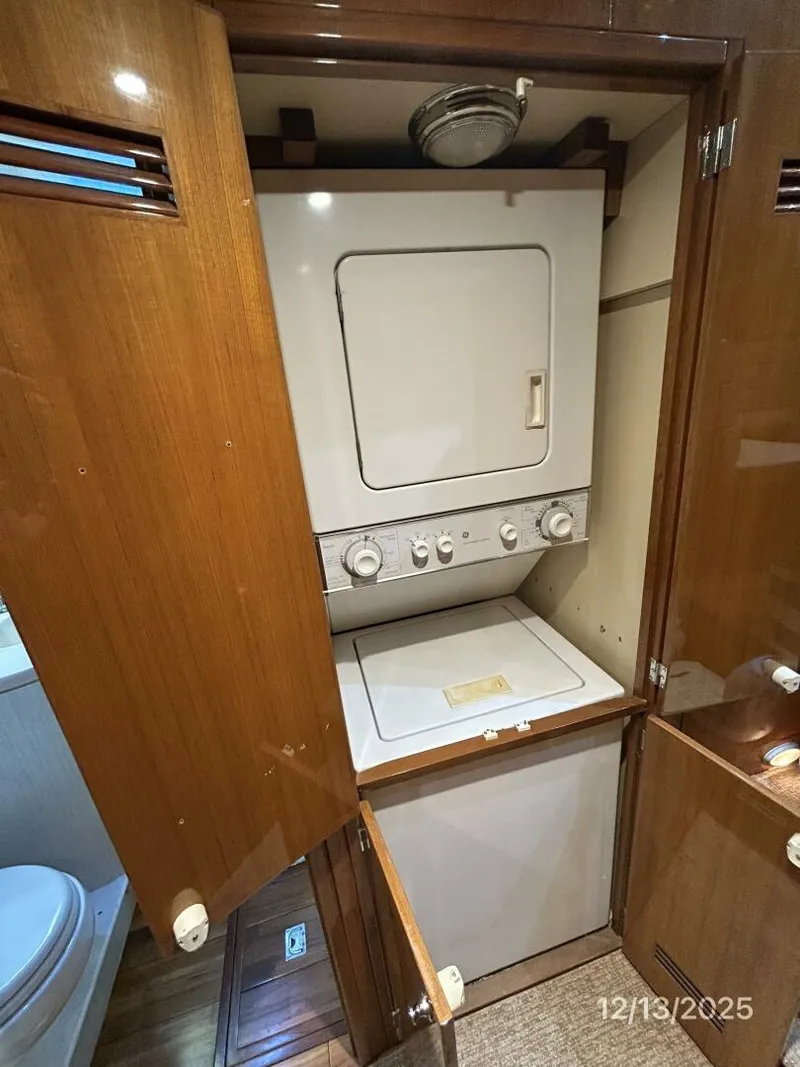 Slide: The Image of 60' Jefferson washer-dryer - 5856712