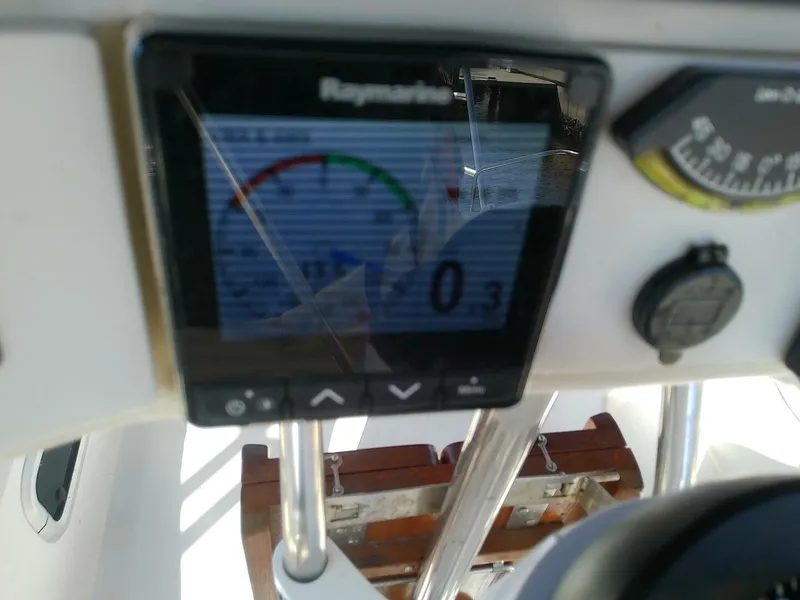 Slide: The Image of Hunter Passage 42 1992 - 5857131