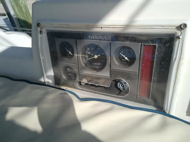 Slide: The Image of Hunter Passage 42 1992 - 5857134