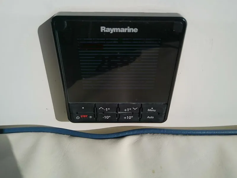 Slide: The Image of Hunter Passage 42 1992 - 5857135