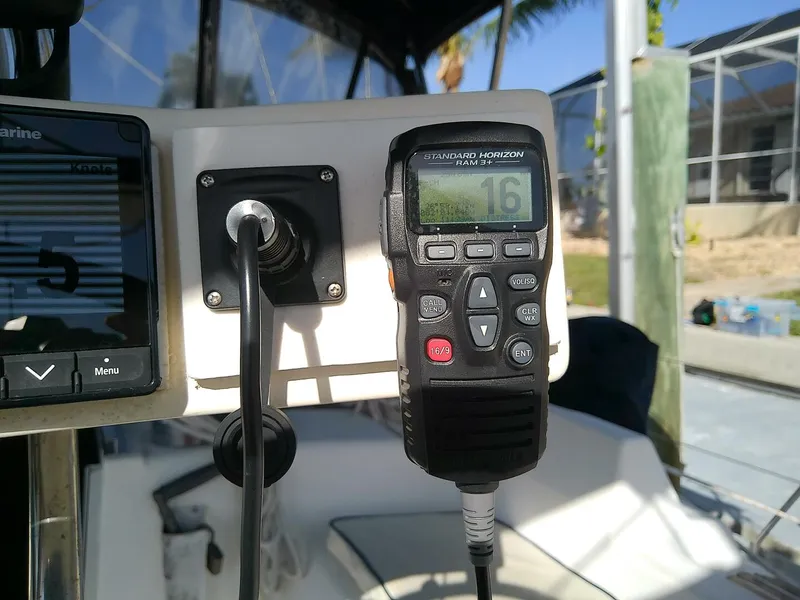 Slide: The Image of Hunter Passage 42 1992 - 5857136