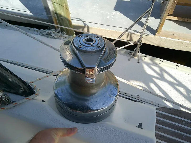 Slide: The Image of Hunter Passage 42 1992 - 5857138