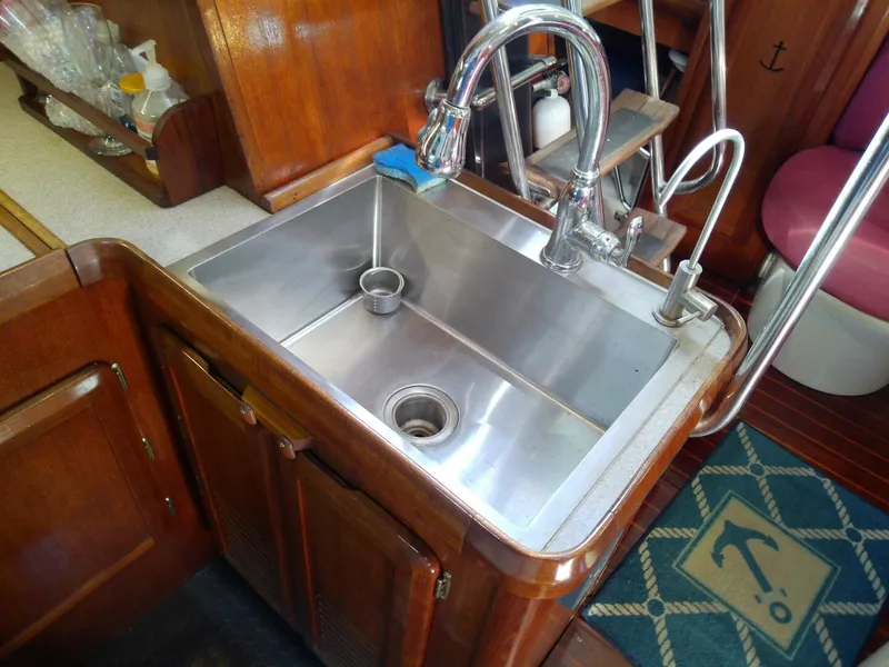 Slide: The Image of Hunter Passage 42 1992 - 5857156