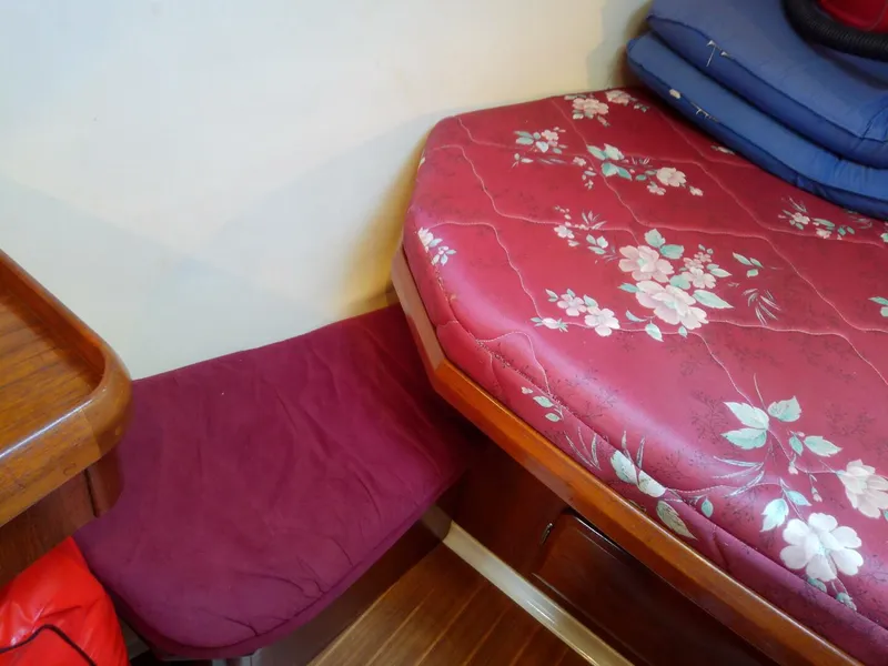 Slide: The Image of Hunter Passage 42 1992 - 5857161