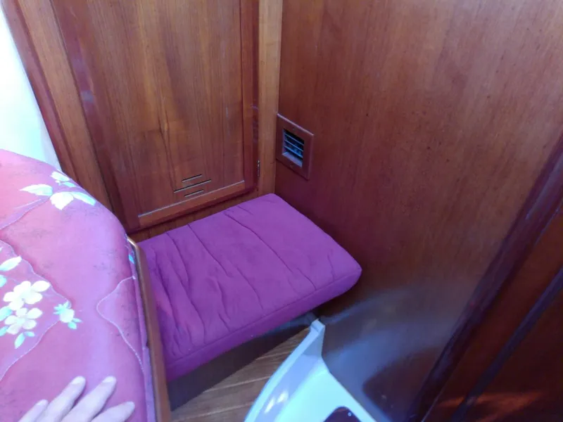 Slide: The Image of Hunter Passage 42 1992 - 5857162