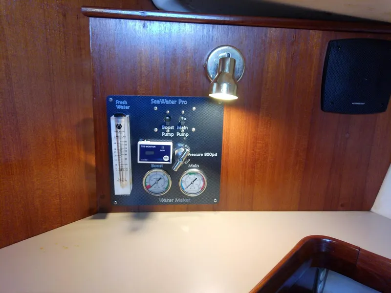 Slide: The Image of Hunter Passage 42 1992 - 5857165