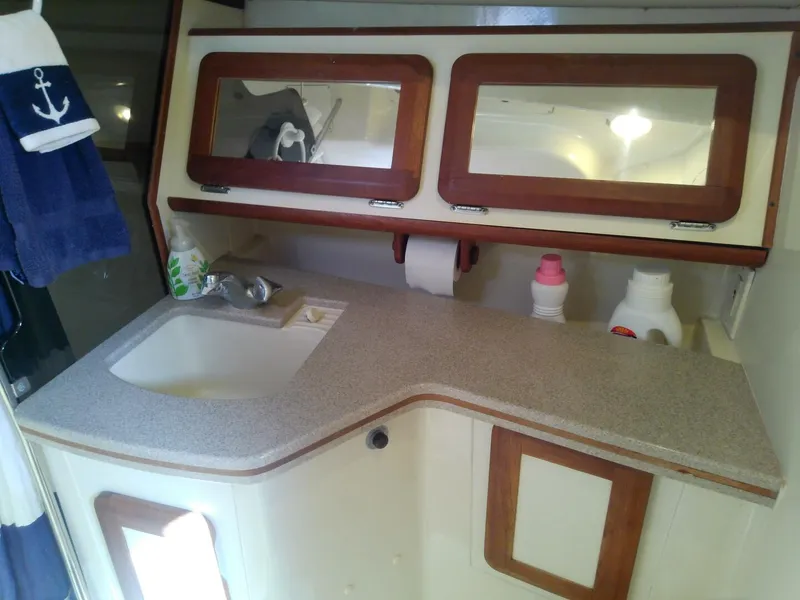 Slide: The Image of Hunter Passage 42 1992 - 5857186