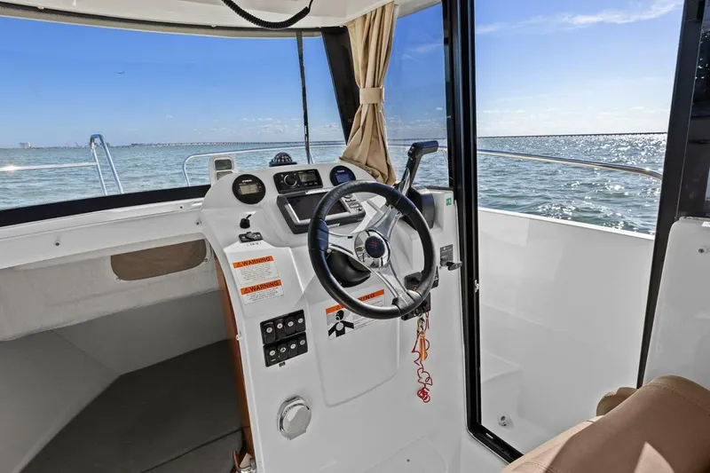 Slide: The Image of Jeanneau Merry Fisher 695 Marlin 2017 - 5857497